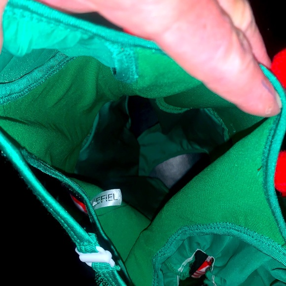 Little girls Adorable Santa outfit for a 2T with matching Hat. - Picture 12 of 13